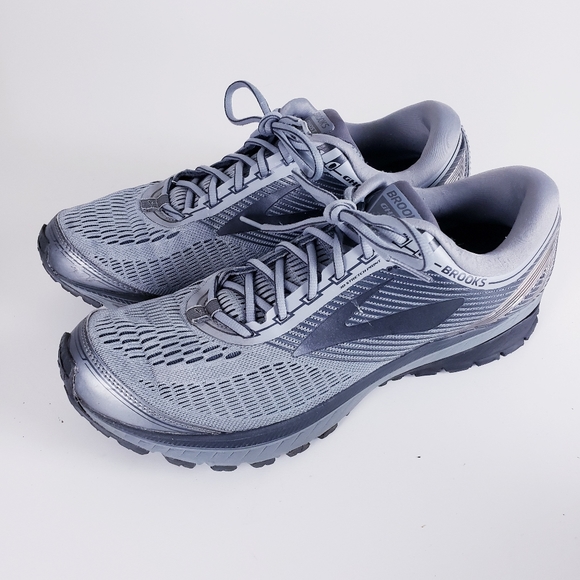 brooks ghost 10 mens white